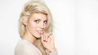 Devon Windsor Wallpaper