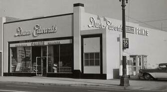 Dunn Edwards Paints Celebrates Years