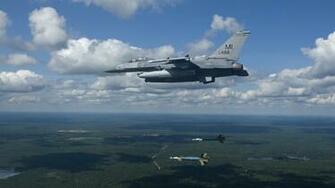 Amazing War Aircraft Screensavers And Wallpaper