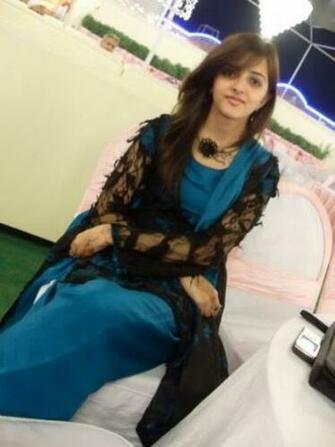 Pakistani Girls Wallpaper Urdu Sad Sms Quotes Bollywood Movies