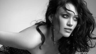 Sexy Posing Wallpaper HD 1080p Celebrity Gallery