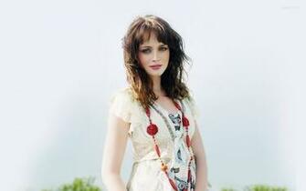 Alexis Bledel Wallpaper