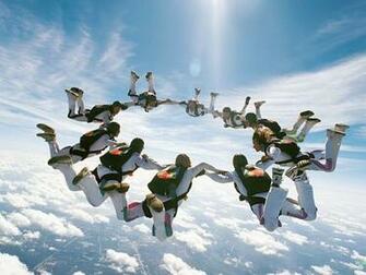 Group In Circle Formation Air Wallpaper