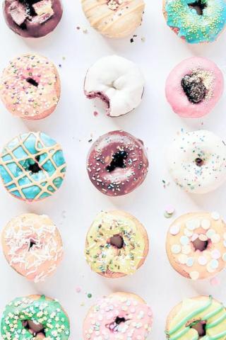 Rosse Vg On Wallpaper Donut Decorating Ideas