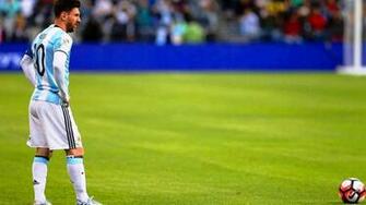 Cristiano Ronaldo Vs Lionel Messi Wallpaper Image