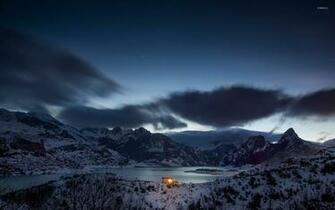 Lonesome House By The Winter Lake Wallpaper Nature