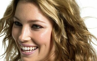 Jessica Biel HD Wallpaper
