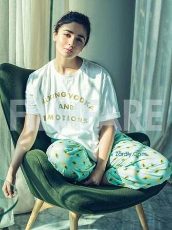 Alia Bhatt Sexy Dress Photos Hair Colour