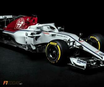 Alfa Romeo Sauber Toont Rood Witte C37 Aan De Wereld