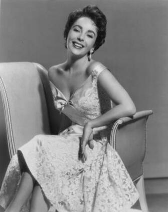 Dress Vintage Actress Short Hair Grayscale Elizabeth