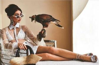 Sarah Hyland S Legs Sexy Celebrity Image Zeman Celeb