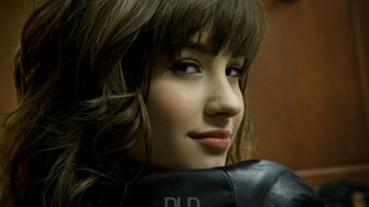 Demi Lovato Wallpaper HD