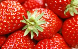 Strawberry Desktop Wallpaper On Latoro