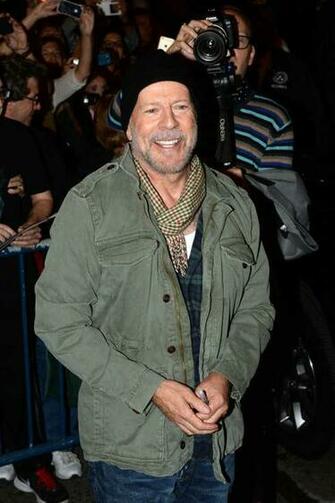 Yonomeaburro Bruce Willis A Lo Donald Trump Llora En Misery