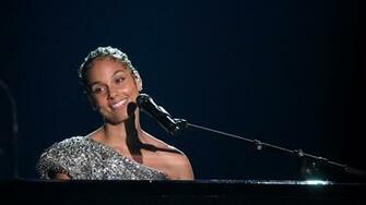 Alicia Keys Seems To Reference Grammys Turmoil In Speech The New