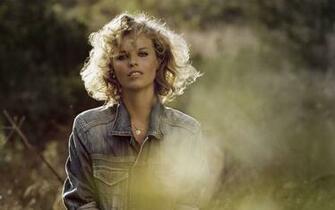 Eva Herzigova Wallpaper