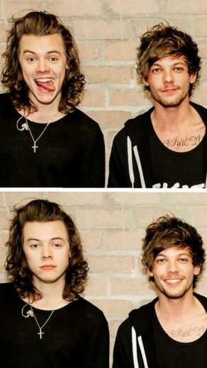 Larry Wallpaper Top Background