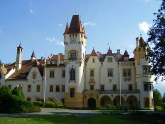 Chateau Wallpaper