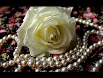 Pearls With Flowers Wallpaper Desktop