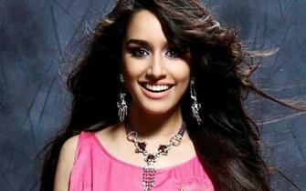 Shraddha Kapoor Cute Smi HD Wallpaper Background Image