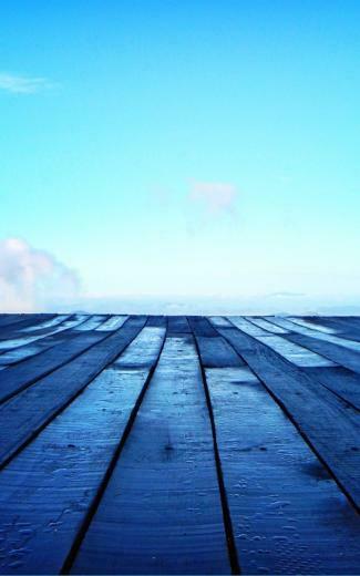 Blue Wood Deck Lockscreen Android Wallpaper