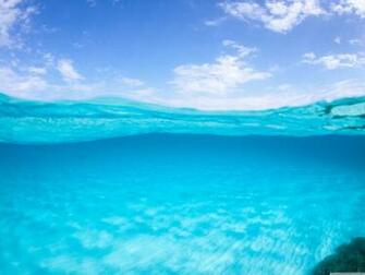 Half Underwater Above 4k HD Desktop Wallpaper For