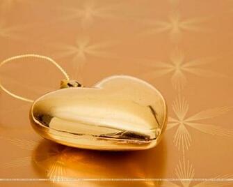 Golden Heart Love Wallpaper