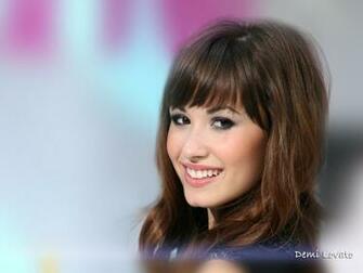 Demi Lovato In Rehab Computer Desktop Wallpaper Pictures