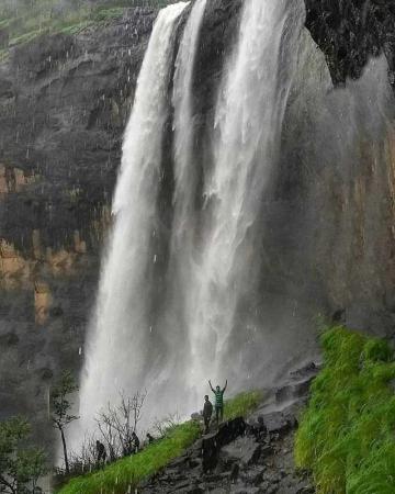 Kataldhar Waterfall Lonavala Photos Image And Wallpaper HD