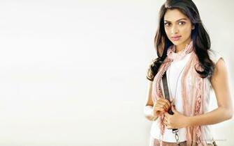 Amala Paul Wallpaper X Net