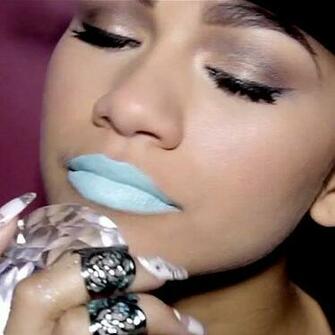 Zendaya Wore Bright Purple
