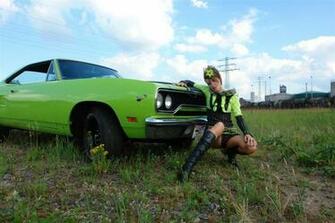Chica De Mopar Wallpaper