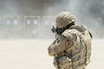 Wallpaper Canadian Army Soldiers Weapons Training Men