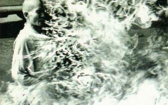 Thich Quang Duc Vietnam War Vietnamese Fire Wallpaper