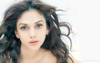 Aditi Rao Hydari HD Wallpaper