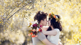 Love Couples With Flowers Wallpaper HD 4k