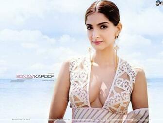 Sonam Kapoor Wallpaper