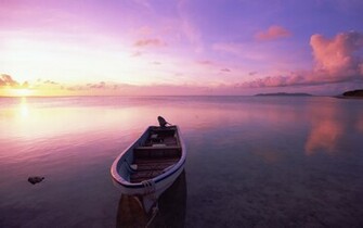 Boat In Okinawa Beach Desktop Wallpaper