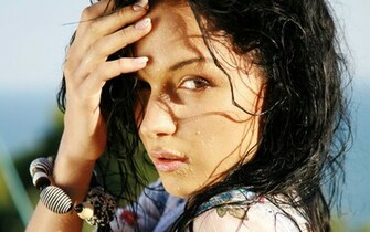 Actress Hot Pix Katie Fey Water Drop HD Wallpaper