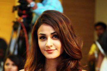 Aditi Arya Widescreen Wallpaper Baltana
