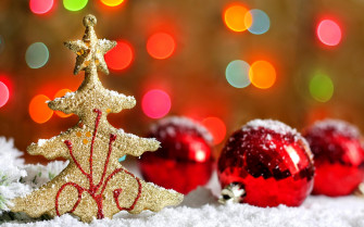 Deskorations How Will You Decorate Your Desk This Year B C