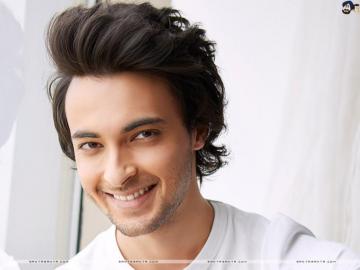 Aayush Sharma Who Debuts With Loveratri