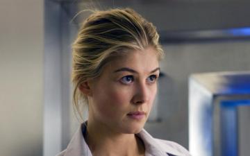 Rosamund Pike HD Wallpaper Background Image