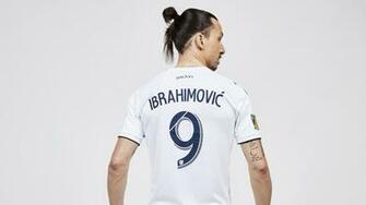 Have Your First Look At Zlatan Ibrahimovi In An La Galaxy Kit