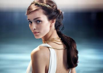 Luma Grothe Hairstyle Wallpaper