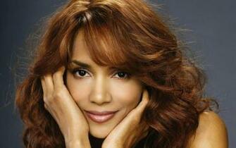 HD Wallpaper Hollywood Actress Halle Berry