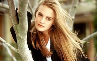 Alicia Silverstone Wallpaper