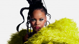 Rihanna Teases Her Super Bowl Lvii Halftime Show With Chic New