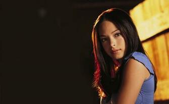 Kristin Kreuk HD Desktop Wallpaper 7wallpaper Net