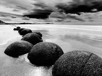 Wallpaper Background Black And White